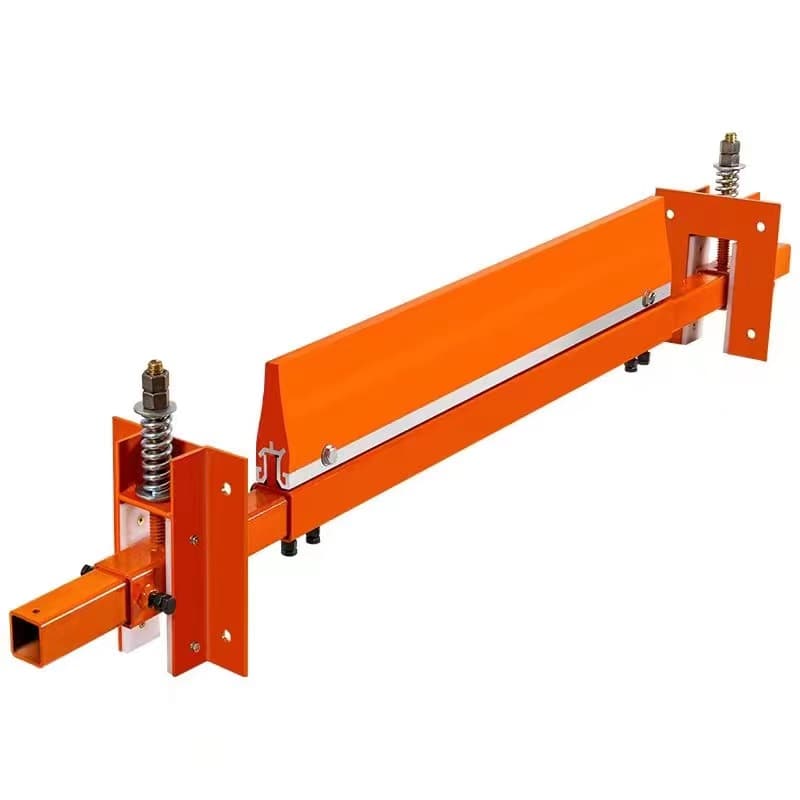 Malĉefa Conveyor Belt Cleaner